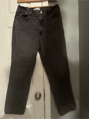 Abercrombie & Fitch Men's Washed Black Straight Jeans